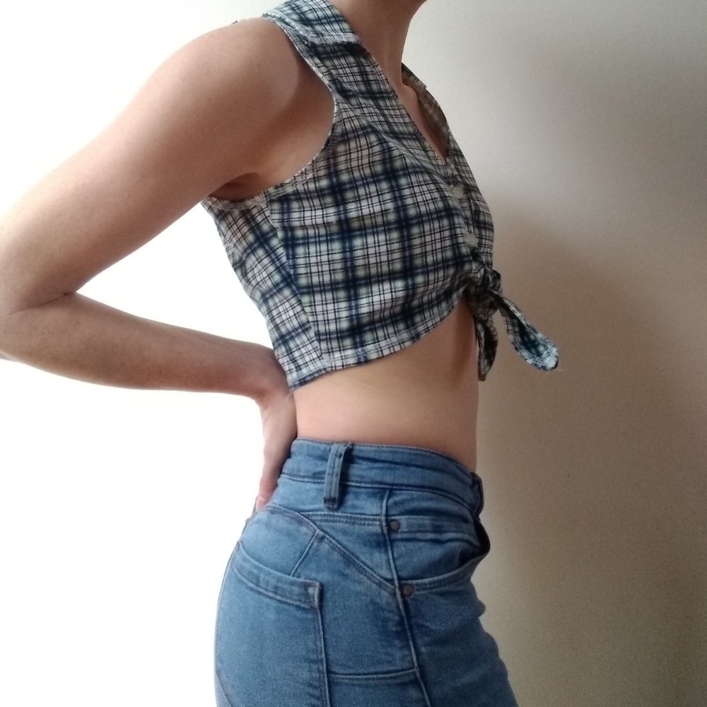 Vintage 90's Blue Plaid Knot Front Sleeveless Top - Picture 2 of 8